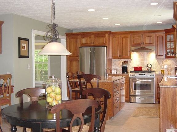 Updated Stainless & Granite Kitchen