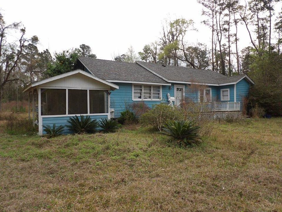 1st image of 901 Brewster Ave