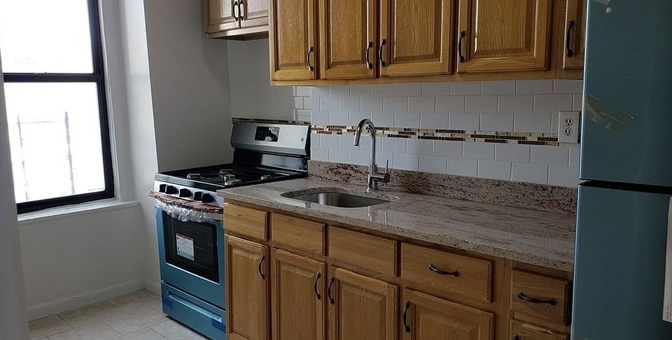 2nd image of 2419 Davidson Ave APT 2B