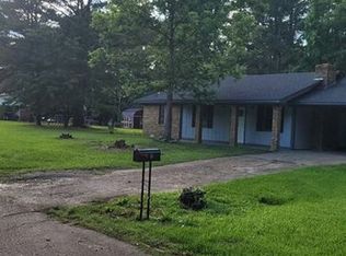 10 McDonald St, Louisville, MS 39339