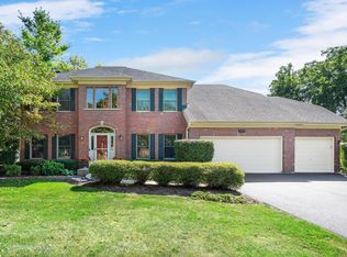 509 Steeplechase Rd, St Charles, IL 60174