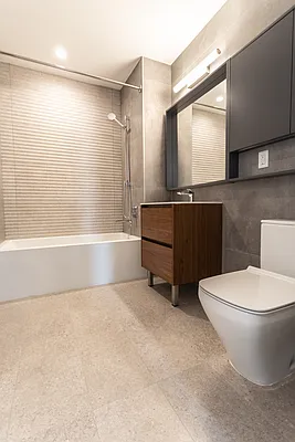 Rented by Bond New York | media 42