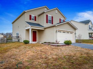 511 Garden Gate Dr, Stephens City, VA 22655