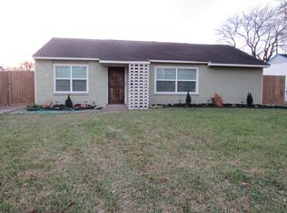 8138 Sharondale Dr, Houston, TX 77033