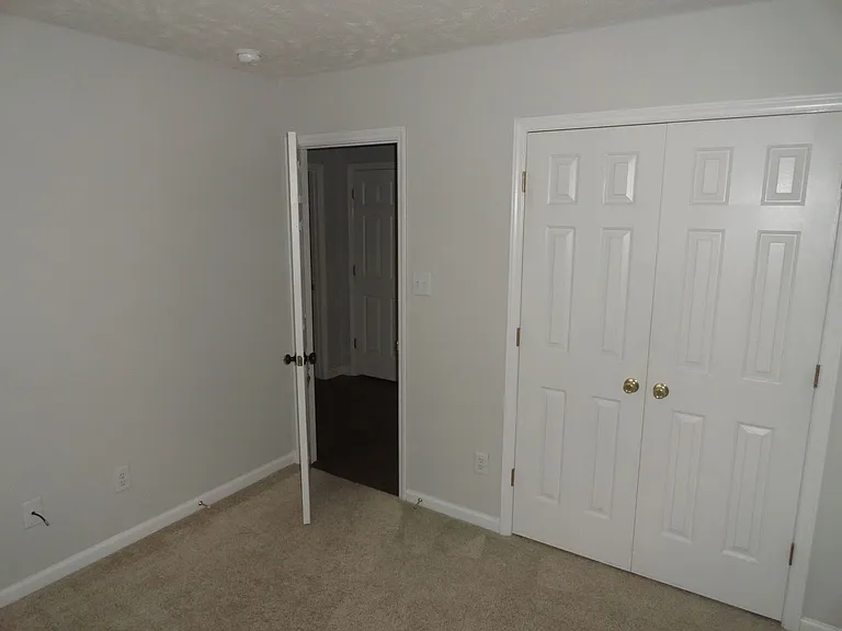 172 Emma Ln — Photo 13