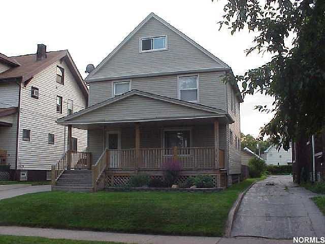 1st image of 3988 E 42nd St