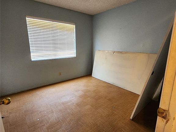 4th image of 7107 Fenway Ave
