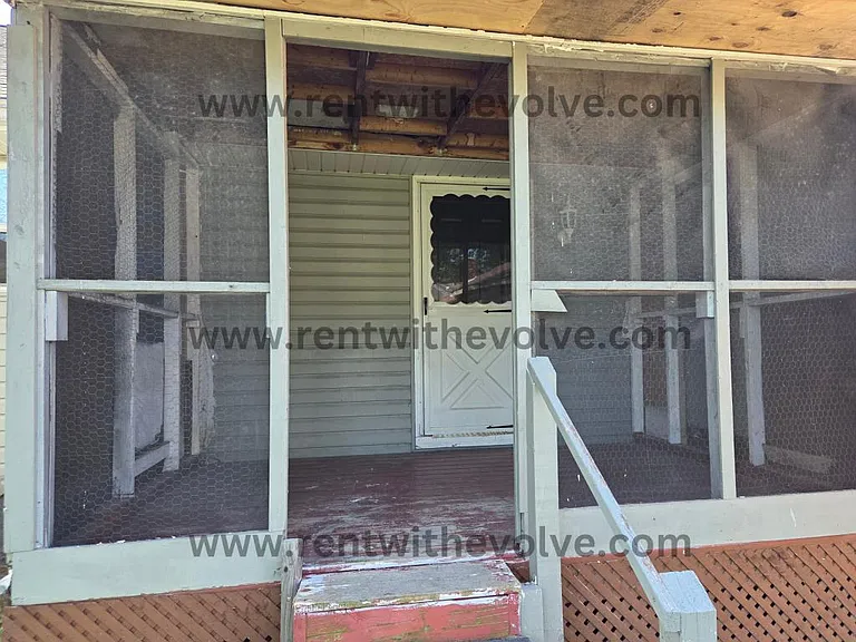 1708 W 11th St — Photo 4
