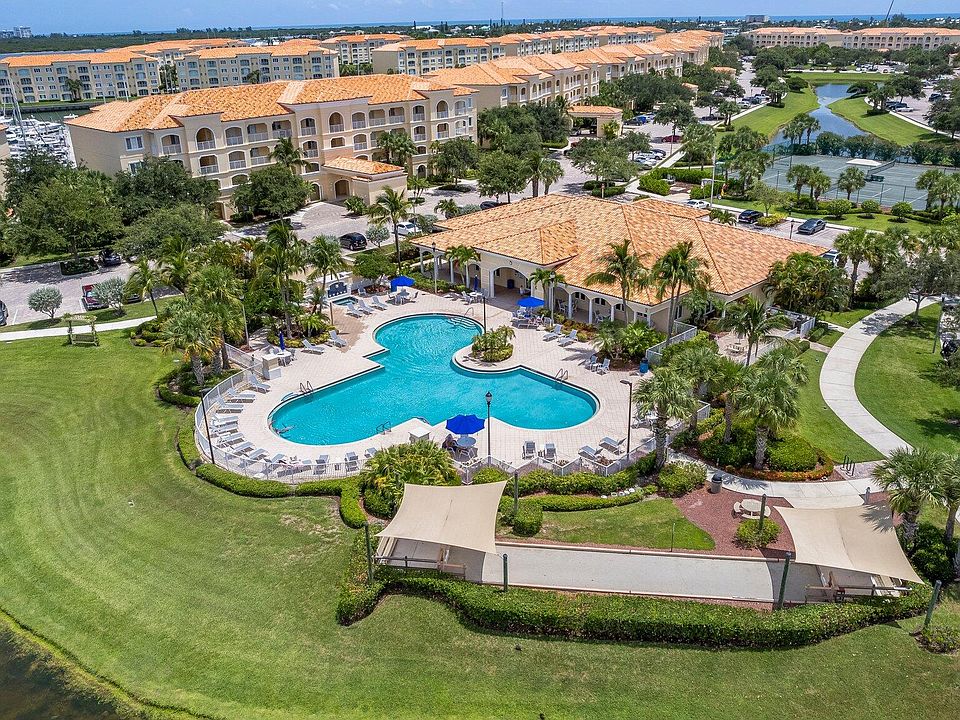 1st image of 15 Harbour Isle Drive #102