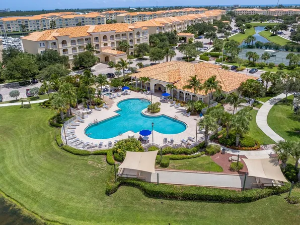15 Harbour Isle Drive #102, Fort Pierce, FL 34949