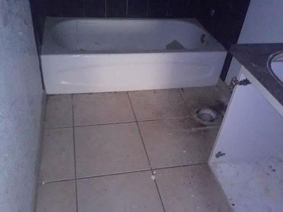 5th image of 730 NW 13th Ter