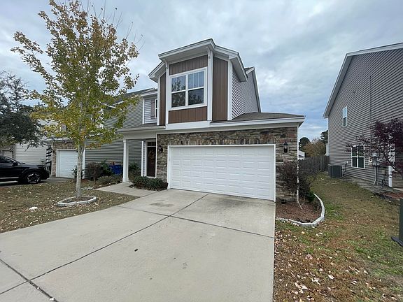 2nd image of 453 Eastfair Dr