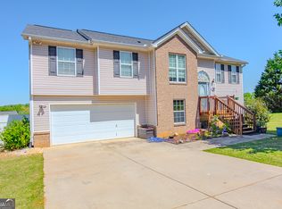 471 Silver Bell Rd, Jefferson, GA 30549