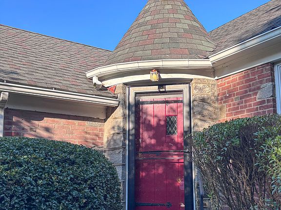 2nd image of 755 Stillson Rd