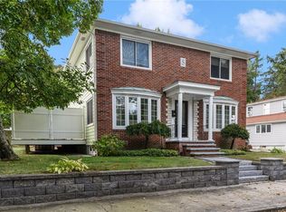 7 Winfield Rd, Johnston, RI 02919