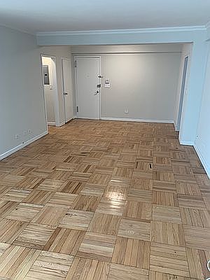 3rd image of 165 E 66th St APT 6K