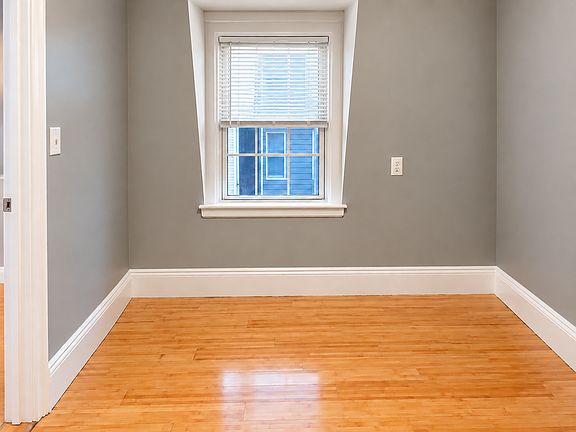 2nd image of 670 E 6th St #3
