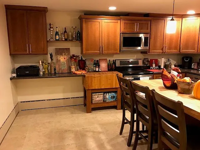 2 bed, 1280 sqft, $2,950 — Photo 2