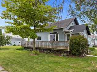127 Madison St, Menasha, WI 54952