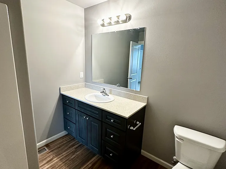 3752 Peter Ln NE #3752 — Photo 4