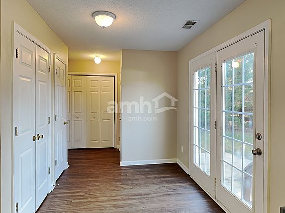 4th image of 173 Brookstone Dr