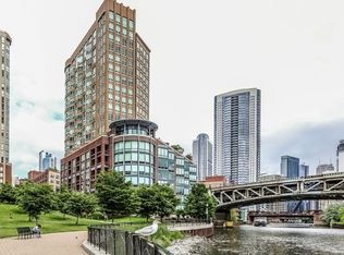 600 N Kingsbury St APT 105, Chicago, IL