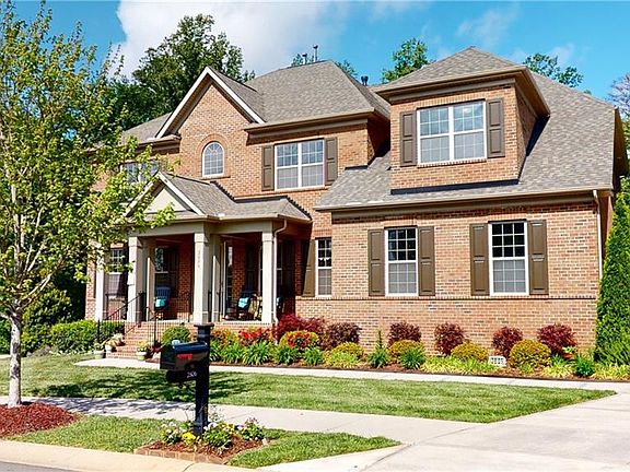 2nd image of 2806 Bevis Ln