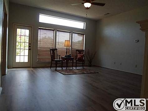 3rd image of 309 Hunters Creek Dr