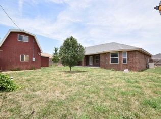 2401 Fred Daugherty Dr, Clovis, NM 88101