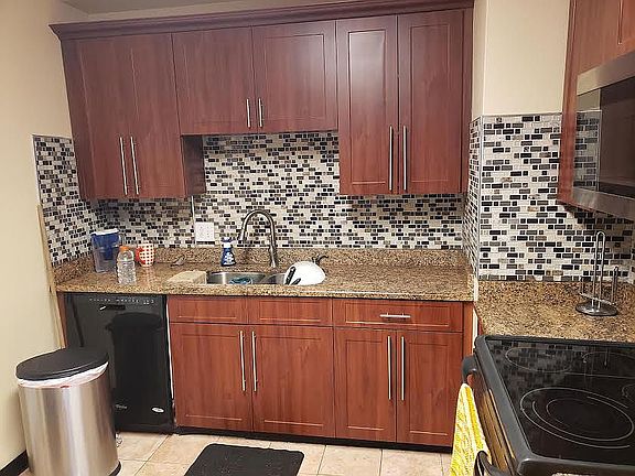 5th image of 9521 N Dartmouth Ave
