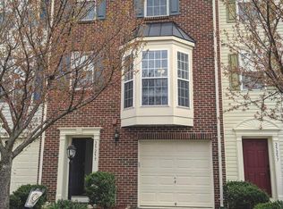 25259 Gothic Sq, Chantilly, VA 20152