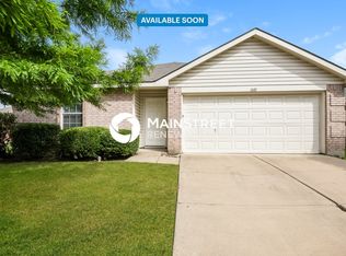 1601 Queens Brook Ln, Fort Worth, TX 76140
