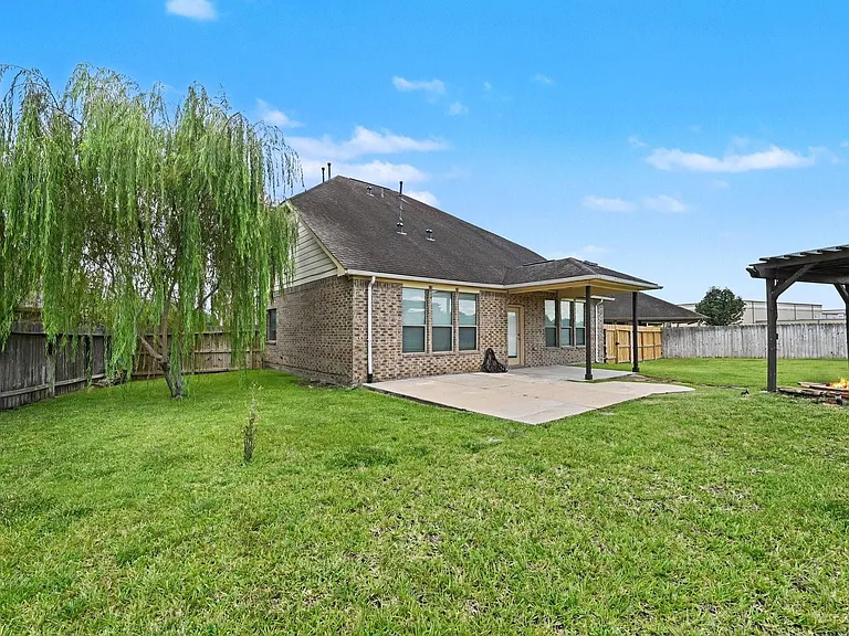 2302 Blue Jay Ln — Photo 35