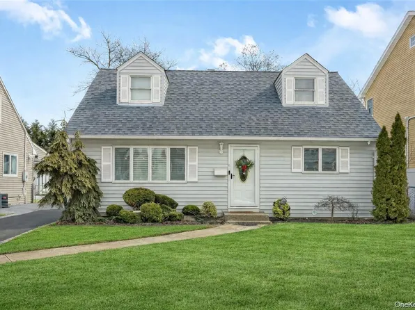 2477 Freeport Street, Wantagh, NY 11793