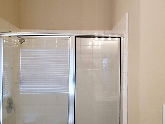 5th image of 1801 Katrina Ln