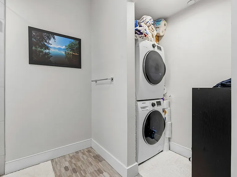 70 Bremen St #407 — Photo 15