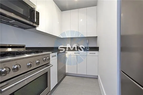 Rented by Space Marketing Shop | media 21