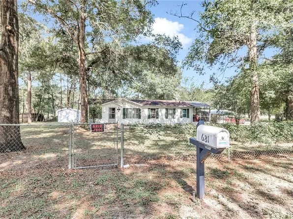 681 Davis St, Bronson, FL 32621
