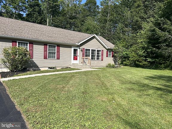 3rd image of 226 Beech Ridge Rd