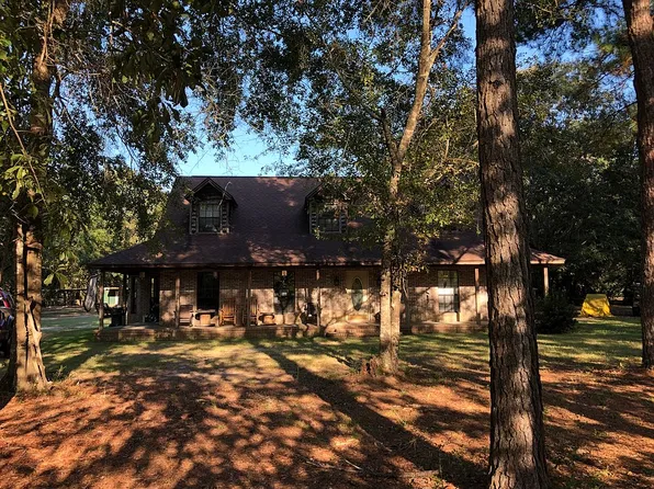 2629 Wallace Lake Rd, Pace, FL 32571