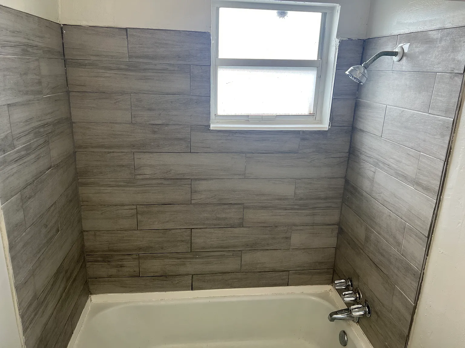 108 W Ball St — Photo 3