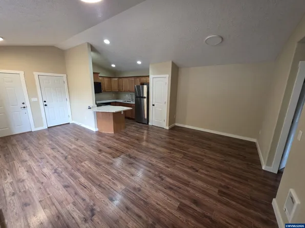1014-101 Arthur Way NW, Salem, OR 97304