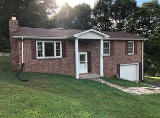 156 Reindeer Pl, Princeton, WV 24739
