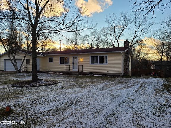 2nd image of 8133 Myers Lake Ave NE