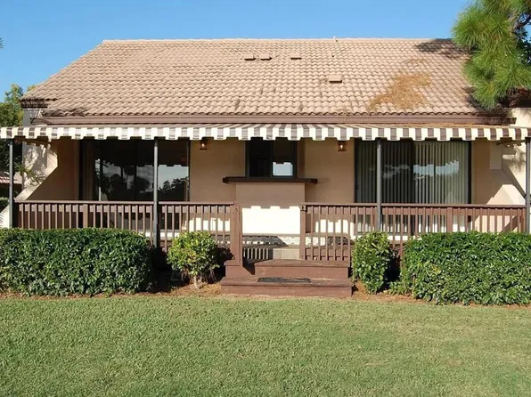 1320 Pelican Creek Xing, Saint Petersburg, FL 33707