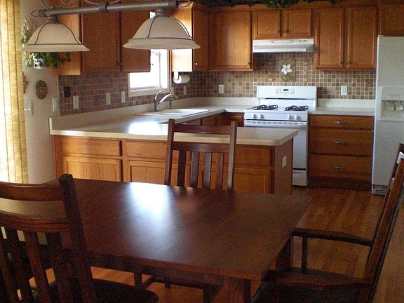 Kitchen and dining area