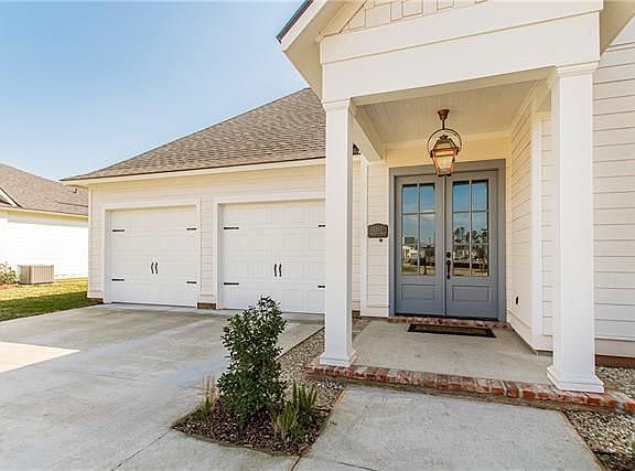 2nd image of 2213 Archwyck Cir