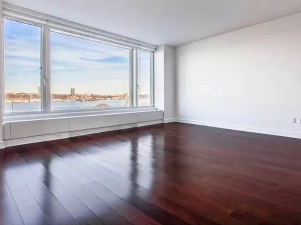 240 Riverside Blvd APT 3F, New York, NY 10069