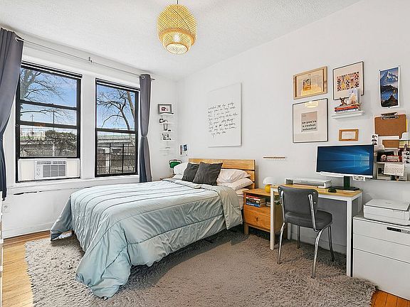 4th image of 860 W 181st St APT 8