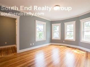 26 Arnold Rd, Quincy, MA 02171